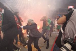 ΕΙΚΟΝΕΣ ΣΟΚ! Καρέ-καρέ η ζούγκλα στο ΣΕΦ! (pics)