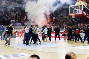 ΕΙΚΟΝΕΣ ΣΟΚ! Καρέ-καρέ η ζούγκλα στο ΣΕΦ! (pics)