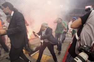 ΕΙΚΟΝΕΣ ΣΟΚ! Καρέ-καρέ η ζούγκλα στο ΣΕΦ! (pics)