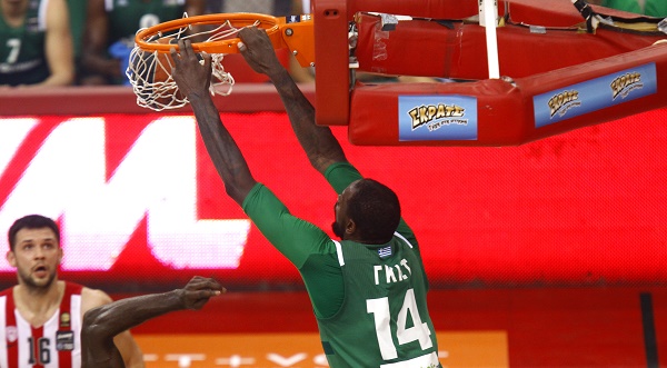 Καλή πρόταση από Χίμκι σε Γκιστ, αλλά "δεν έχω λόγο να φύγω"!