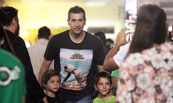 Συγκίνηση! Ο Διαμαντίδης μαζί με τον δακρυσμένο Πάυλο Γιαννακόπουλο! (pic)