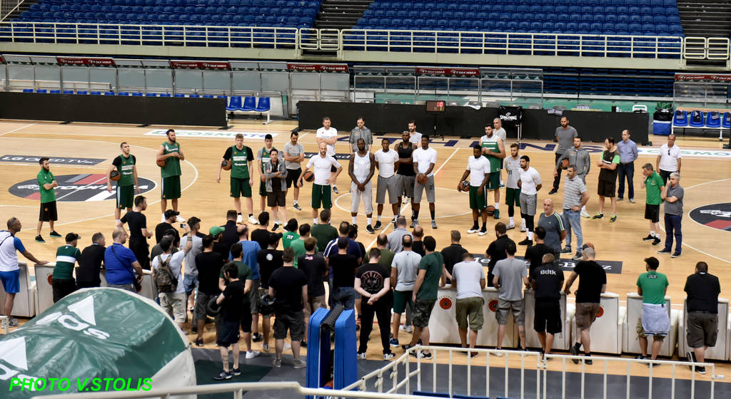 Η ομιλία των οργανωμένων στους παίκτες