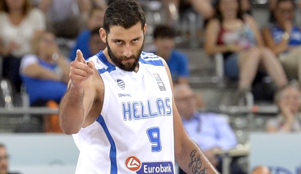 Μπουρούσης: "Δεν έχω κάποιο πρόβλημα. Κι ο προπονητής διακοπές θα κάνει τώρα"