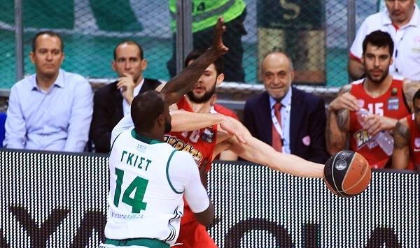 Με σπασμένα πλευρά παίζει ο Γκιστ!