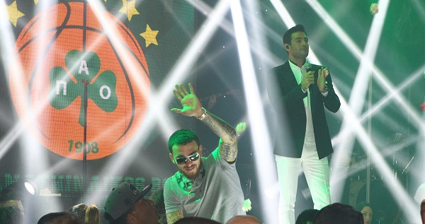 Όλα όσα έγιναν στο γλέντι του Παναθηναϊκού στα μπουζούκια (vids & pics) Όλα όσα έγιναν στο γλέντι του Παναθηναϊκού στα μπουζούκια