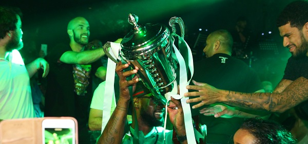 Όλα όσα έγιναν στο γλέντι του Παναθηναϊκού στα μπουζούκια (vids & pics) Όλα όσα έγιναν στο γλέντι του Παναθηναϊκού στα μπουζούκια