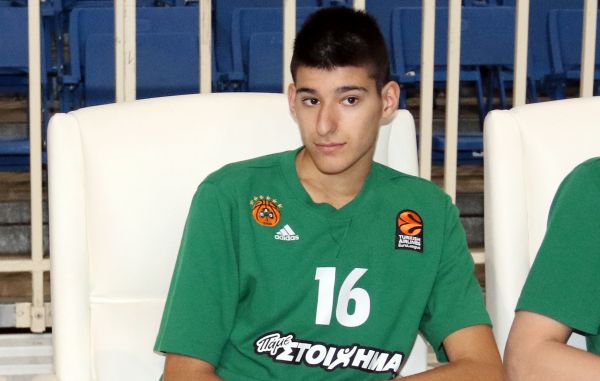 Με δύο "πράσινους" η αποστολή της Εθνικής Εφήβων