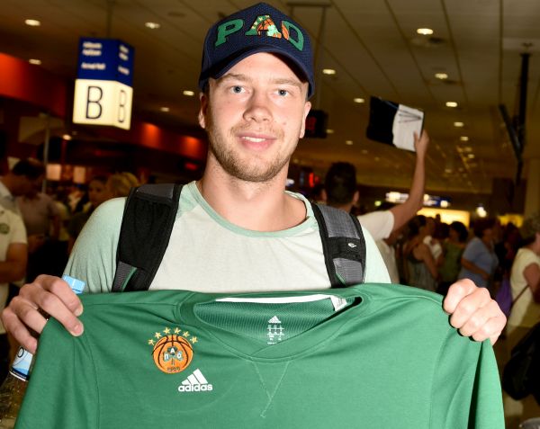 Ο Λεκαβίτσιους με τη... φανέλα του Παναθηναϊκού (pics)