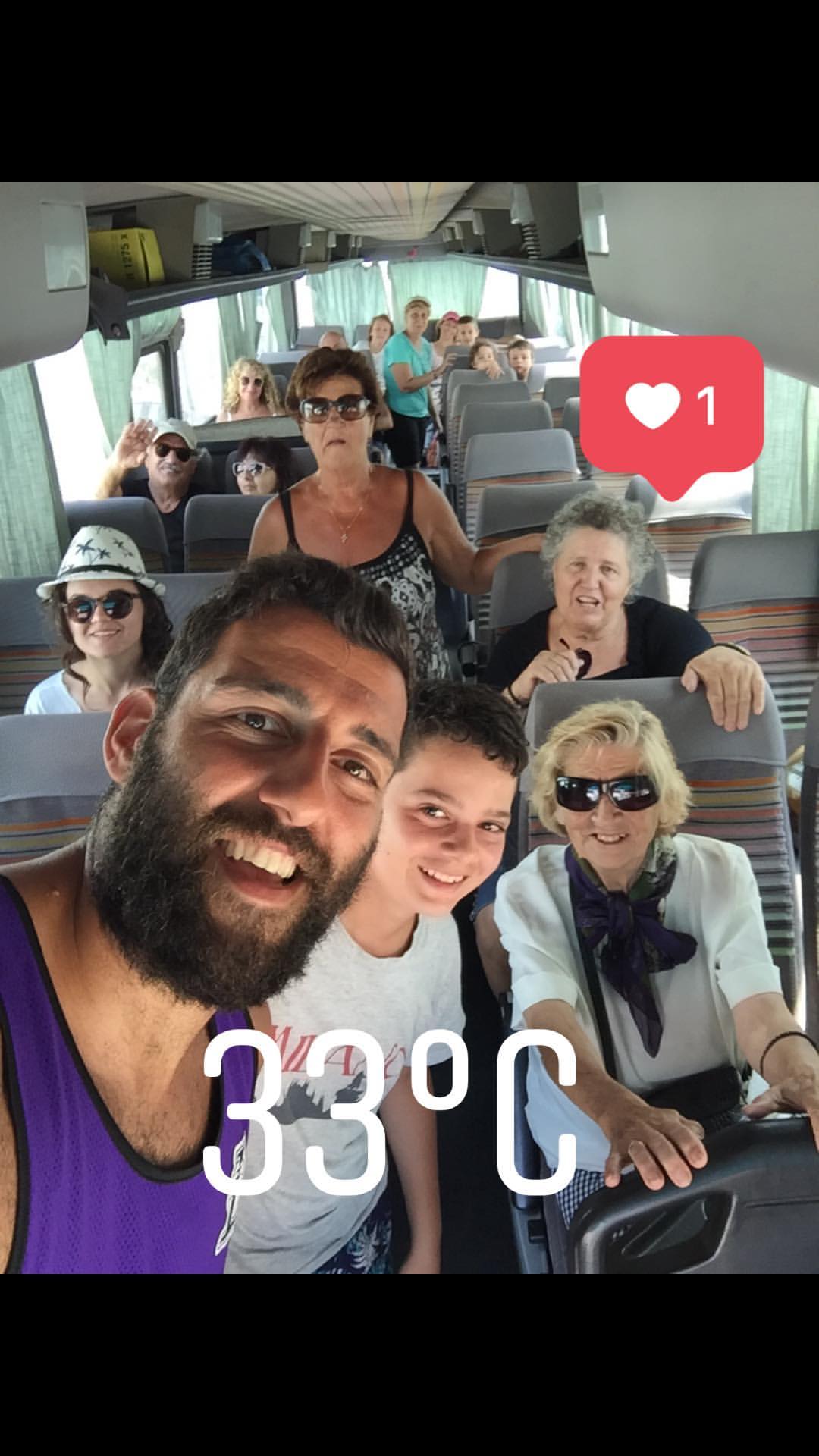 Τρόλαρε με πούλμαν ο Μπουρούσης (pic)