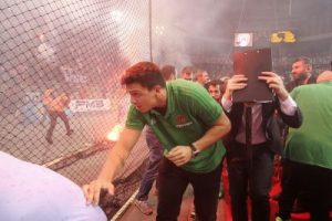 ΕΙΚΟΝΕΣ ΣΟΚ! Καρέ-καρέ η ζούγκλα στο ΣΕΦ! (pics)