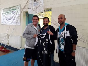 Δώρα σε Πασκουάλ και παίκτες από το Άργος Ορεστικού (pic)