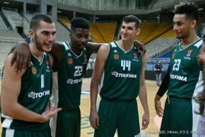 Η ομαδική φωτογράφιση του Εξάστερου και "κλικς" από τη Media Day (pics)