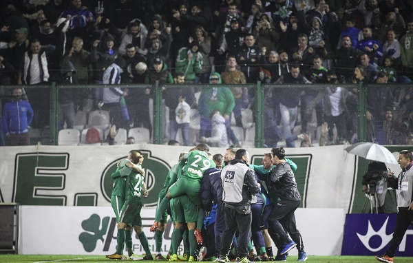 Το γκολ του Βιγιαφάνιες σε ραδιοφωνική περιγραφή! (vid)