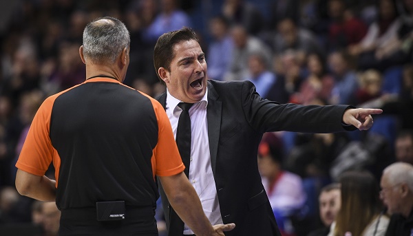 Οι δηλώσεις του Πασκουάλ μετά το ματς - Απογοητευμένος ο κόουτς του Εξάστερου