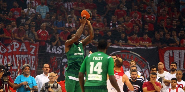 Μπράουν: «Ο Ρίβερς αλλάζει τα δεδομένα, ανυπομονώ να αντιμετωπίσω τον Τζέιμς»