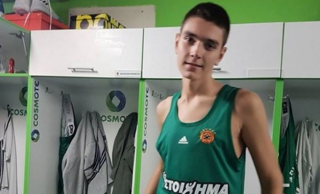 "Βλέπει" 13χρονο ταλέντο ο Εξάστερος!