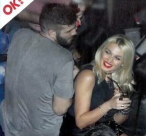 Παππάς - Σπυροπούλου στα μπουζούκια! (pic)