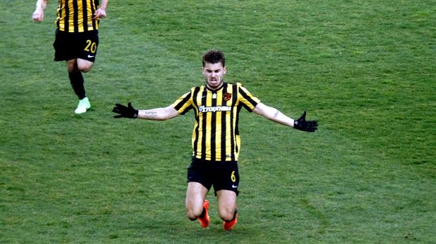 Τρεις παίκτες της ΑΕΚ στο «τραπέζι» για τον Παναθηναϊκό!