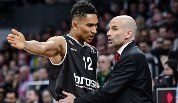 Η δήλωση Κατζούρη για το timeout της Μπάμπεργκ