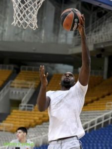 Το μαλλί του... Όγκαστ ξεχώρισε στην προπόνηση! (pics)