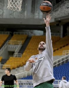 Το μαλλί του... Όγκαστ ξεχώρισε στην προπόνηση! (pics)