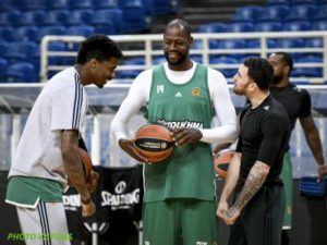 Το μαλλί του... Όγκαστ ξεχώρισε στην προπόνηση! (pics)