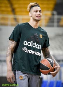 Το μαλλί του... Όγκαστ ξεχώρισε στην προπόνηση! (pics)