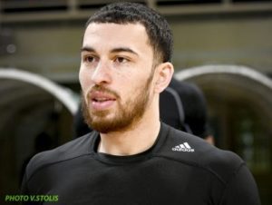 Το μαλλί του... Όγκαστ ξεχώρισε στην προπόνηση! (pics)