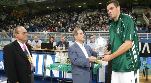 «Ο Παναθηναϊκός χρωστάει πολλά σ’ αυτόν τον άνθρωπο, ήταν μοναδικός»