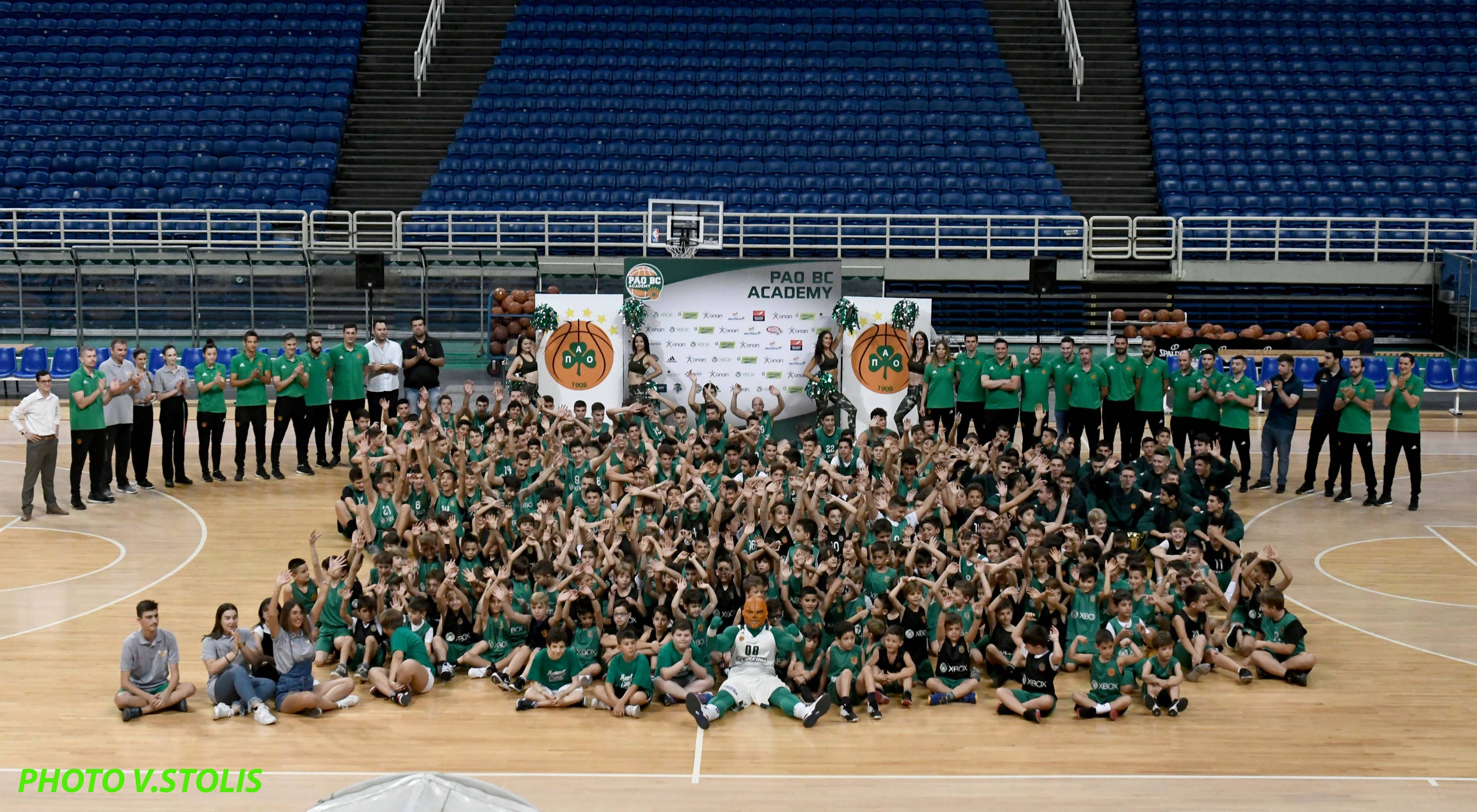 Πασκουάλ παρόντος η τελετή λήξης για της ακαδημίες του "Εξάστερου" (pics)