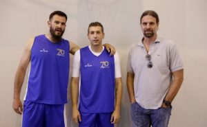 Συγκίνηση Φώτση στη μετονομασία του γηπέδου των Ιλισίων προς τιμήν του (vids) Συγκίνηση Φώτση στη μετονομασία του γηπέδου των Ιλισίων προς τιμήν του (vids)