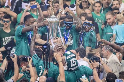 Η απονομή: Δημήτρης, Καλάθης σήκωσαν την κούπα - Τον ουρανό έδειξε ο Δημήτρης! (pics-vid)