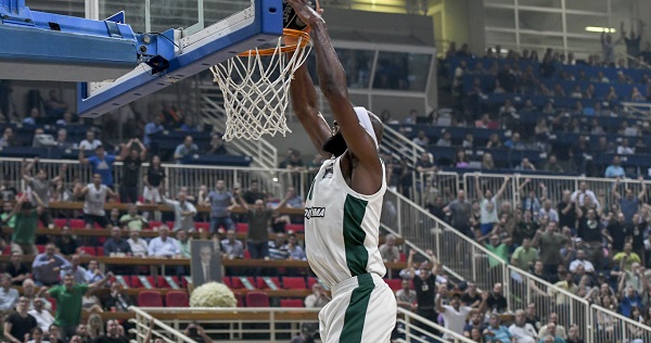 Έδειξαν τον ουρανό Σίνγκλετον-Τζέιμς (pics)