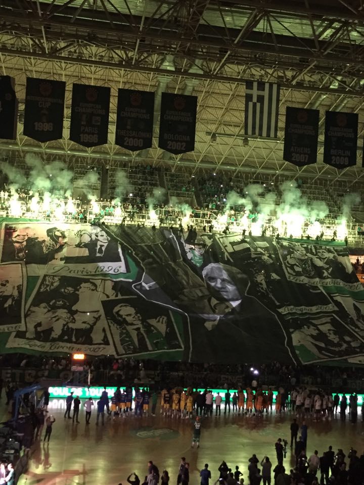 ΜΟΝΑΔΙΚΑ ΠΡΑΓΜΑΤΑ: Aπίστευτο κορεό για τον Παύλο στο ΟΑΚΑ (pic)