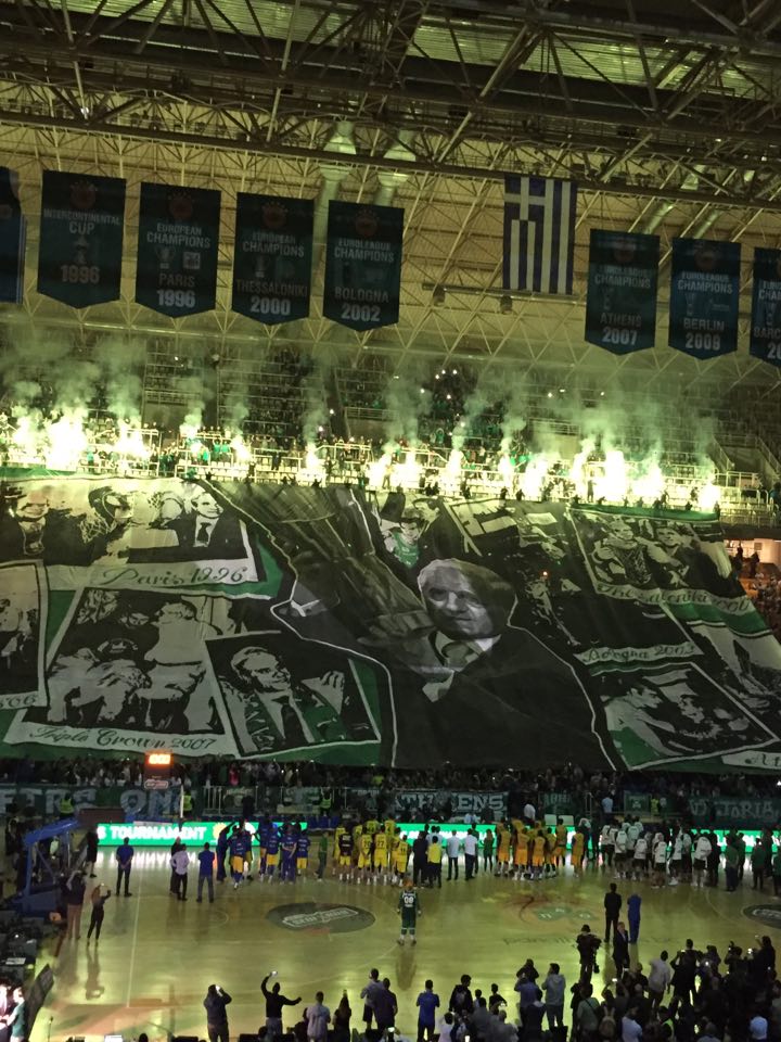 ΜΟΝΑΔΙΚΑ ΠΡΑΓΜΑΤΑ: Aπίστευτο κορεό για τον Παύλο στο ΟΑΚΑ (pic)