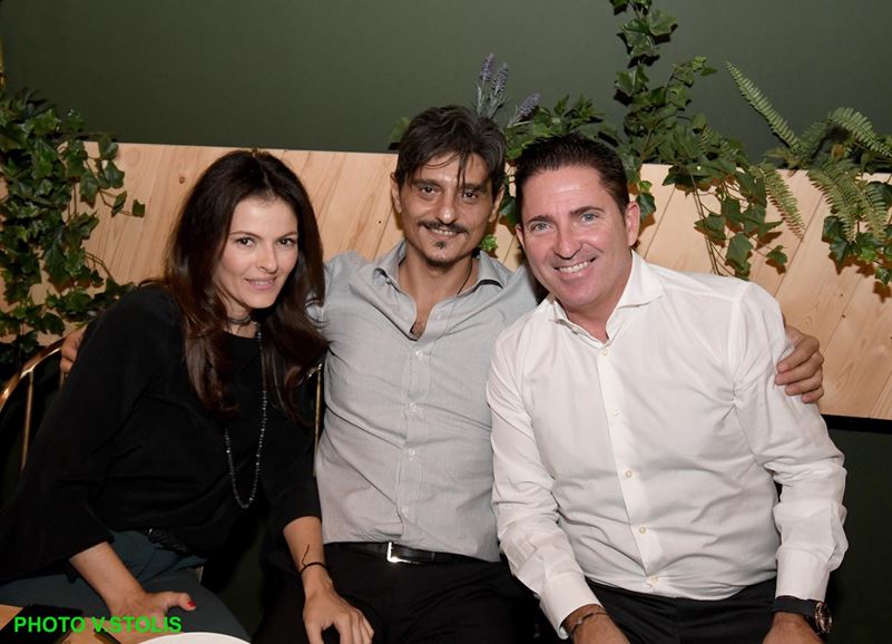 Το δείπνο της «πράσινης» οικογένειας (photos) Το δείπνο της «πράσινης» οικογένειας (photos)