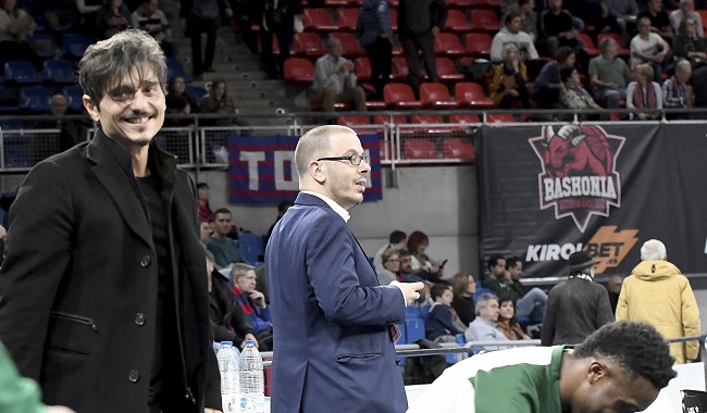 Πήγε για το θαύμα ο Λάνγκφορντ, αλλά δεν τα κατάφερε - Ήττα στη Βιτόρια για τον "Εξάστερο"