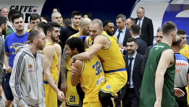 Ήττα από το Περιστέρι με διαιτητή Αναστόπουλο και τα γαυροsites... ομολογούν (pics)