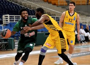 Το...διαφορετικό λουκ του Θανάση στο φιλικό με την ΑΕΚ (pics)