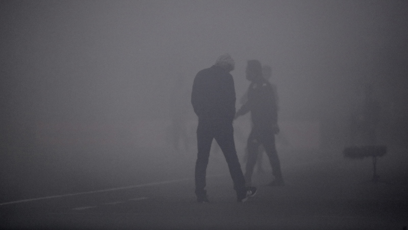 Αηδία: Δύο διακοπές στο Καραϊσκάκη λόγω ομίχλης!