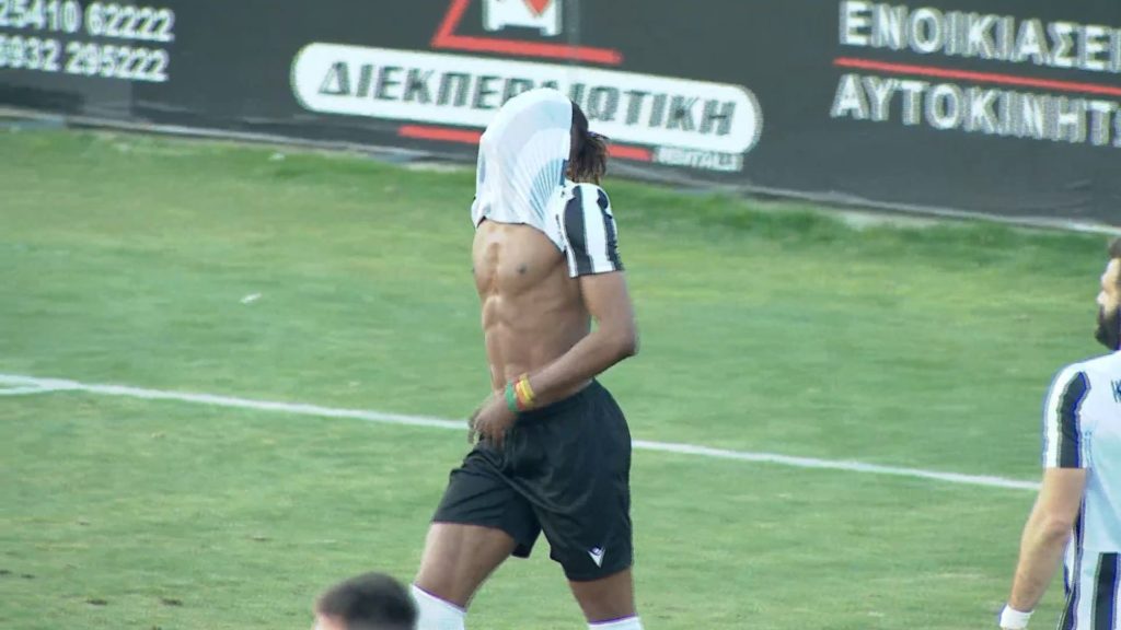 Απίστευτο... αυτογκόλ από τον Εμπουσί στο ματς με την Ξάνθη! (vid)