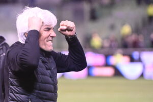 Γιοβάνοβιτς: Σήκωσε την Λεωφόρο στο πόδι, πανηγύρισε έξαλλα (pics-vid)