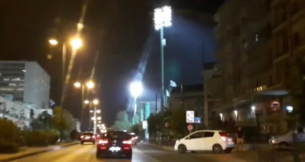 Φώτισε η Αλεξάνδρας για την επέτειο του Γουέμπλεϊ (vid)