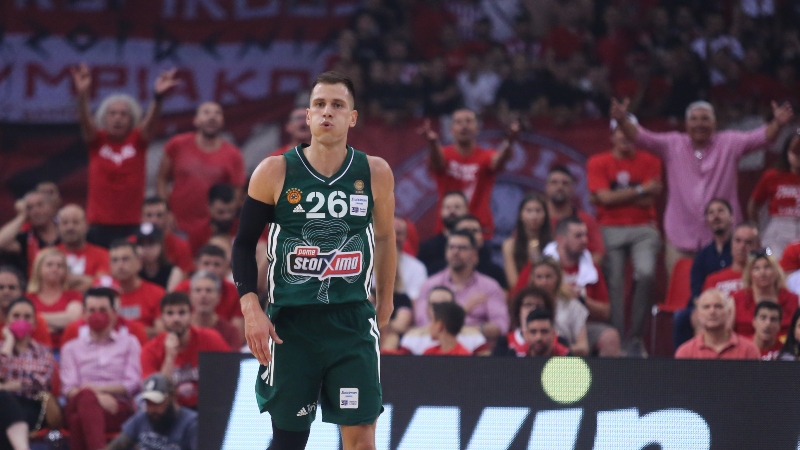 «Ξύπνησε» το φονικό όπλο Νέντοβιτς στο ΣΕΦ! (vid)