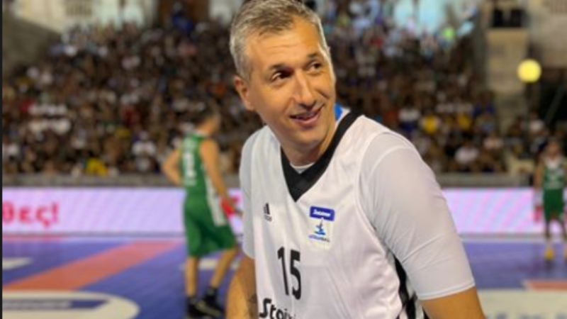 Διαμαντίδης: «Δεν μπορώ να παίξω πλέον, είμαι μόνο για κανένα σουτ!» (vid)