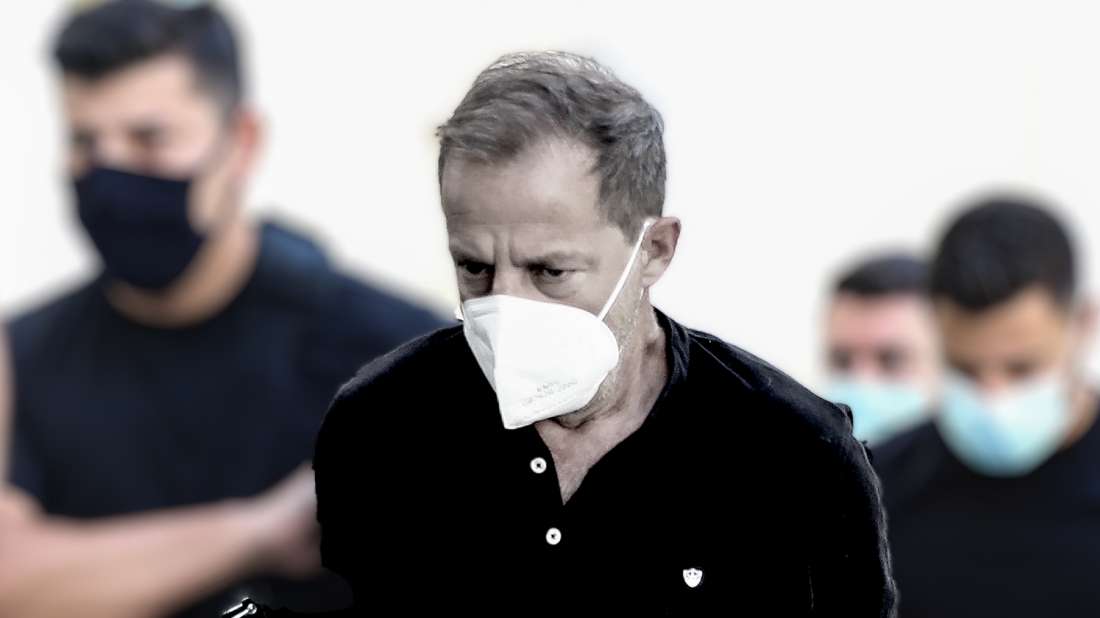 Σοκ: Εκτός φυλακής ο Λιγνάδης - Αντιδράσεις: «Ντροπή σας, ξεφτίλες»