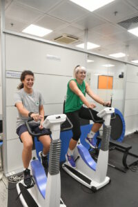 Εργομετρικές εξετάσεις για τα «φίνα κορίτσια»