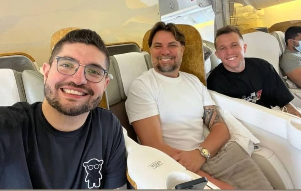 Σε «πράσινο» στέκι στην Ακρόπολη οι εκπρόσωποι του Μπερνάρ (pic)