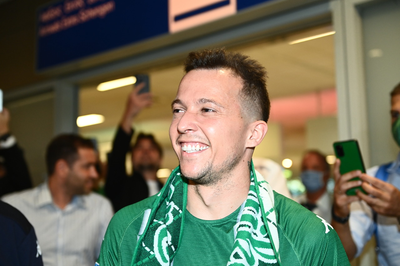 Τι απαντά ο Ολυμπιακός σε Μπερνάρ περί πρότασης