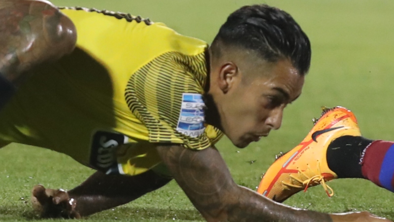 «Σκόνταψε» η ΑΕΚ, ευκαιρία για Παναθηναϊκό! (vid)